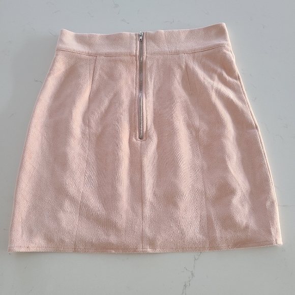 Faux suede mini skirt - Picture 4 of 5